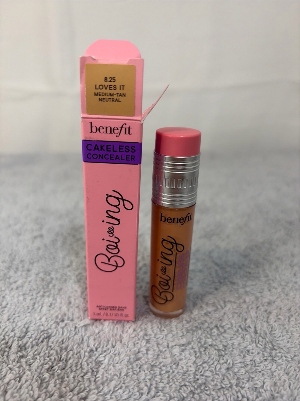 Benefit Boi-ing Cakeless Concealer Medium-Tan neutral. 8.25. BNIB!! Stk#EC0137